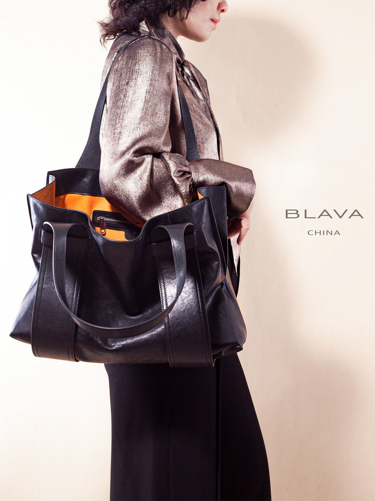 BLAVA Oversized Veg-Tanned Tote