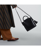 原创小号律师包女小众设计流苏不撞款真皮头层牛皮单肩斜挎包