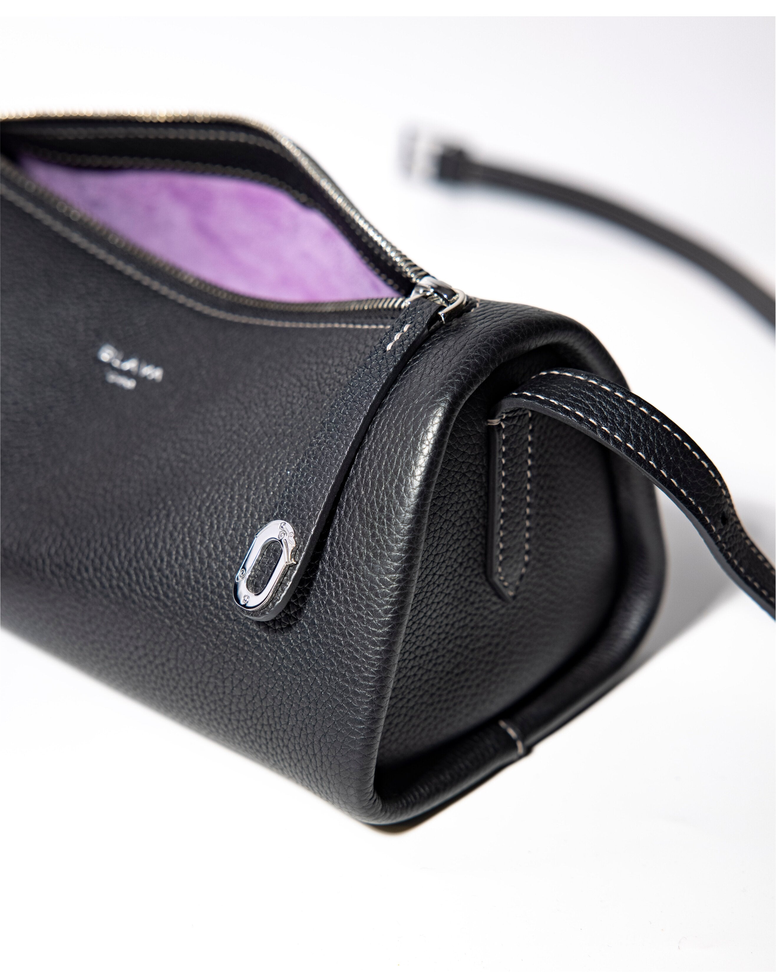 BLAVA Oriental Leather Pillow Bag