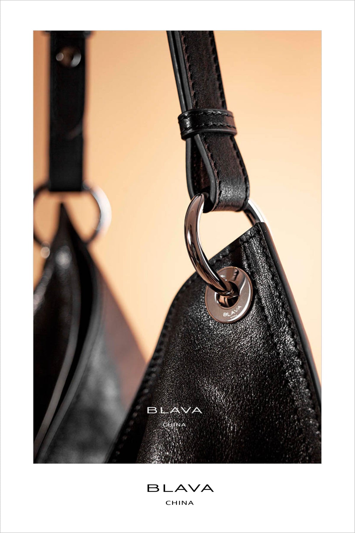 BLAVA Veg-Tanned Pocket Hobo Bag