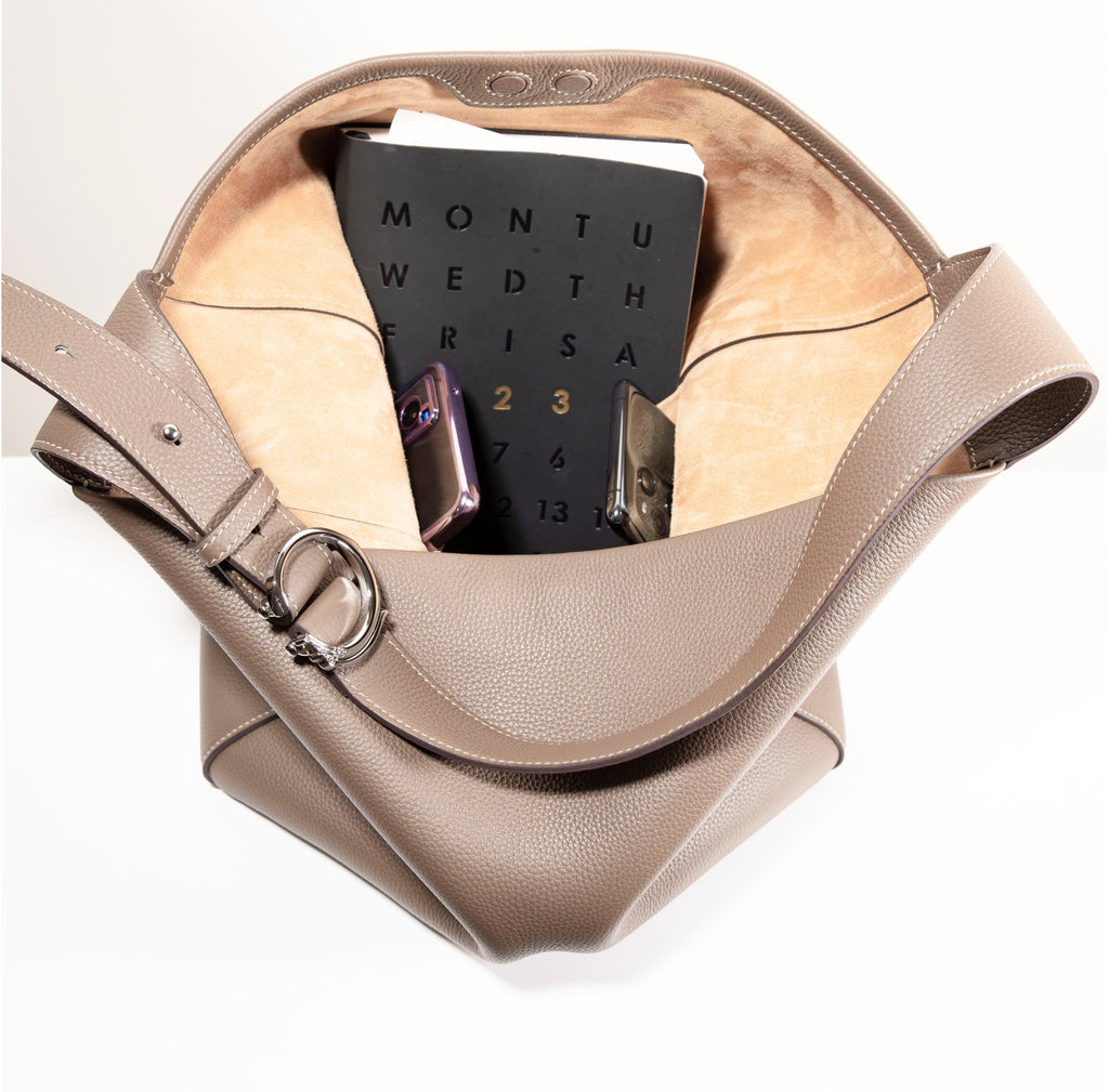 BLAVA Oriental Leather Large Hobo
