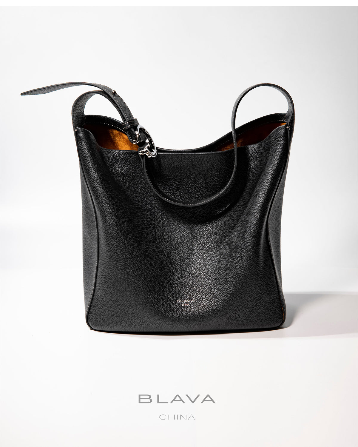 BLAVA Oriental Leather Large Hobo